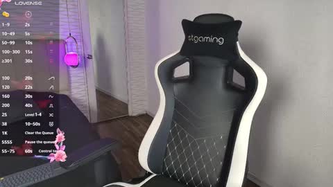 lily_waist online show from October 24, 11:06 am