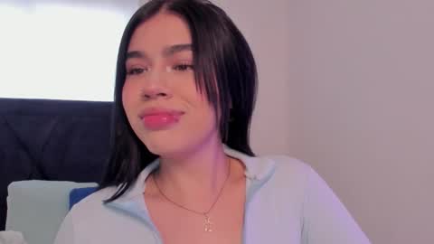 LilyWoodz online show from January 10, 7:15 pm