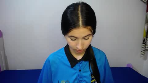 Snapshot of lilybumn chatting on December 20, 3:57 am Lily Dumn online show from December 20, 3:57 am