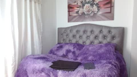 lilyfox23 online show from February 26, 12:36 pm