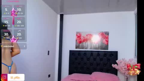 lilyfox23 online show from December 22, 12:35 pm