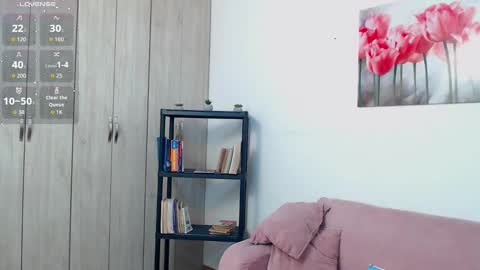 lilyfox23 online show from March 12, 1:06 pm