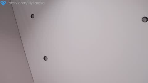 Lilia online show from October 18, 8:48 am