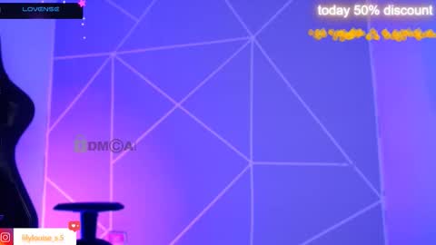 Snapshot of lilylouisee_ chatting on November 13, 4:50 pm Liliana louise online show from November 13, 4:50 pm