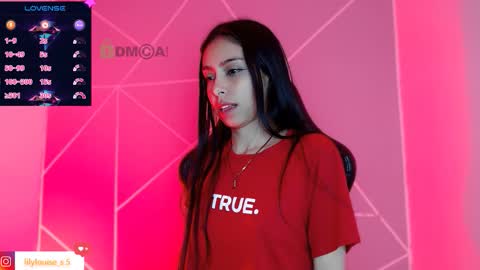 Snapshot of lilylouisee_ chatting on November 16, 10:26 pm Liliana louise online show from November 16, 10:26 pm
