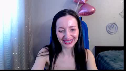 Lily online show from February 8, 9:13 am