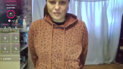 Snapshot of lilypad1981 chatting on February 14, 6:40 pm lilypad1981 online show from February 14, 6:40 pm