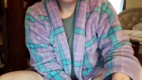 Snapshot of lilypad1981 chatting on November 3, 1:01 pm lilypad1981 online show from November 3, 1:01 pm