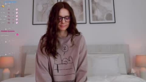 Snapshot of lilyroselyn chatting on February 23, 7:11 am Lily online show from February 23, 7:11 am