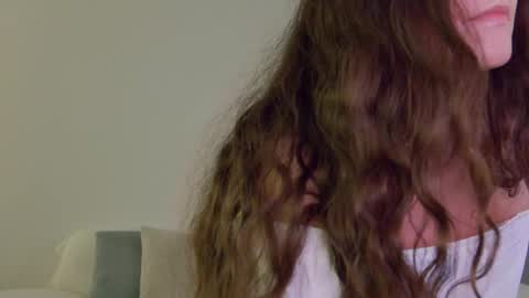 Snapshot of lilyroselyn chatting on October 12, 3:11 pm Lily online show from October 12, 3:11 pm