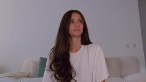 Snapshot of lilyroselyn chatting on November 5, 2:17 pm Lily online show from November 5, 2:17 pm