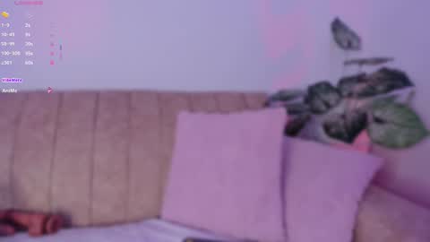 Snapshot of lilysoto chatting on November 5, 9:31 am Lily online show from November 5, 9:31 am