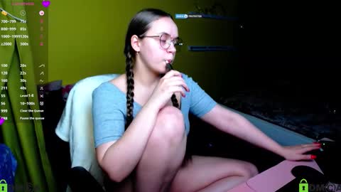 Lily online show from January 14, 4:45 pm