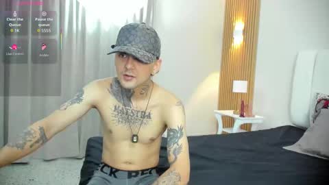 Lilythadam online show from November 14, 7:45 pm