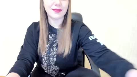 Snapshot of limebabykristi123 chatting on January 21, 2:15 pm online show from January 21, 2:15 pm