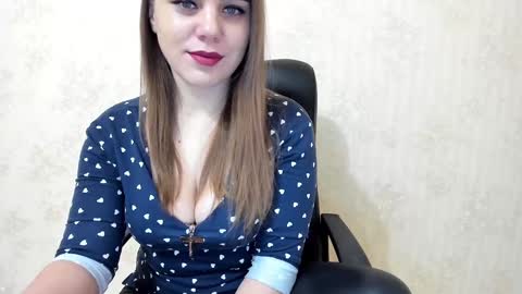 Snapshot of limebabykristi123 chatting on January 22, 11:01 am online show from January 22, 11:01 am