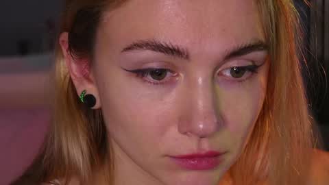 Snapshot of limy_sweet chatting on January 31, 7:18 am limy_sweet online show from January 31, 7:18 am