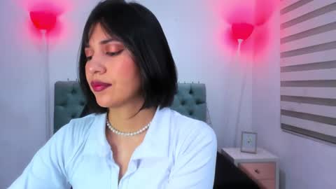 Snapshot of lina_bedoya chatting on January 15, 11:43 am Lina Bedoya online show from January 15, 11:43 am