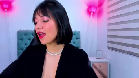 Snapshot of lina_bedoya chatting on January 18, 11:43 am Lina Bedoya online show from January 18, 11:43 am