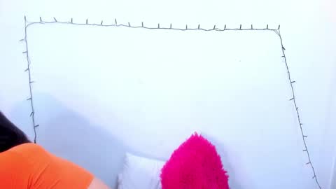 Snapshot of lina_bedoya chatting on January 24, 11:37 am Lina Bedoya online show from January 24, 11:37 am