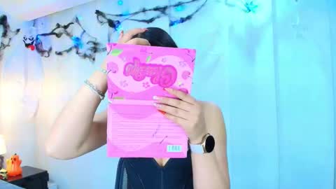 Snapshot of lina_bedoya chatting on October 25, 11:40 am Lina Bedoya online show from October 25, 11:40 am