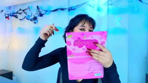 Snapshot of lina_bedoya chatting on November 7, 11:43 am Lina Bedoya online show from November 7, 11:43 am