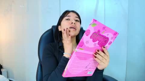 Snapshot of lina_bedoya chatting on November 26, 11:33 am Lina Bedoya online show from November 26, 11:33 am