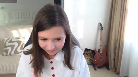 Lina online show from September 30, 11:15 am