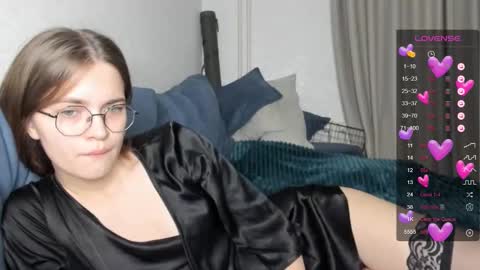 lina hall online show from January 7, 12:09 pm