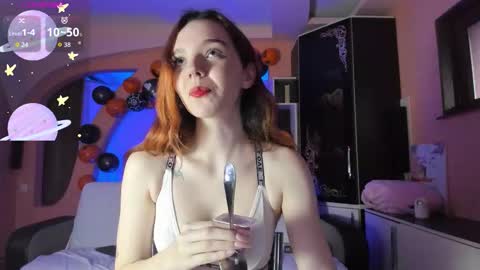 Snapshot of lina_lin_ chatting on November 10, 4:33 am Lina online show from November 10, 4:33 am