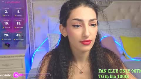 Snapshot of lina_robbins chatting on October 7, 4:20 am Lina Robbins online show from October 7, 4:20 am