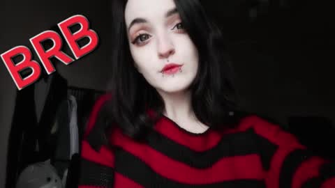 Lina 3  1715622743 online show from December 10, 11:22 am