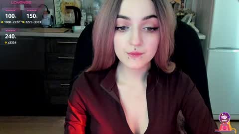 Lina 3  1715622743 online show from February 7, 8:11 am