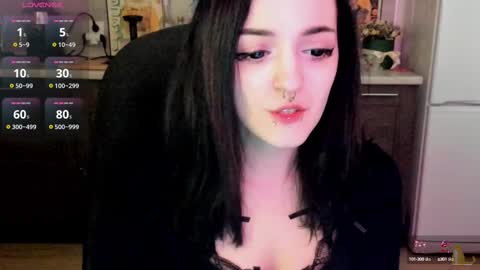 Lina 3  1715622743 online show from February 17, 7:58 am