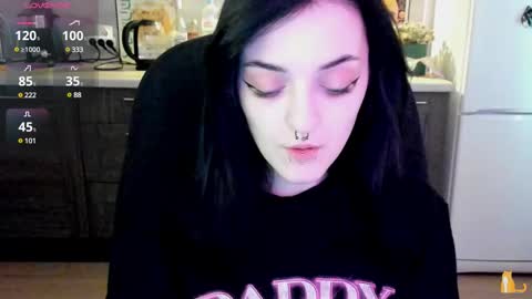 Lina 3  1715622743 online show from March 10, 7:42 am