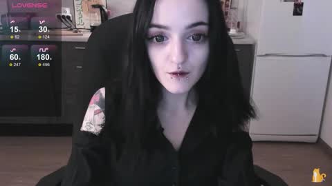 Lina 3  1715622743 online show from November 24, 7:52 am