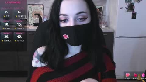 Lina 3  1715622743 online show from December 3, 8:00 am