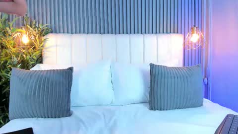 Snapshot of linaglam chatting on December 3, 5:33 pm LinaGlam online show from December 3, 5:33 pm