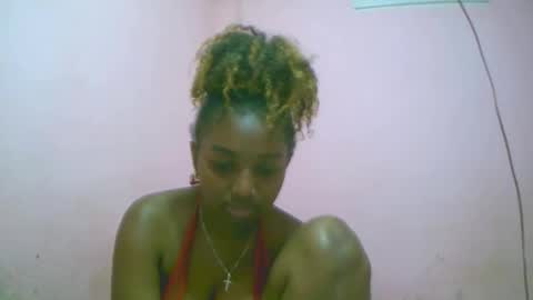 linah1123 online show from October 19, 5:13 pm