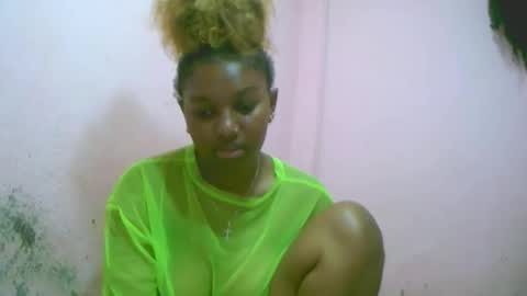 linah1123 online show from November 5, 4:56 am