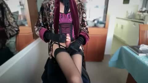 linda6945 online show from November 11, 9:59 pm