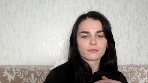 Snapshot of linda_aa chatting on February 18, 10:47 pm Linda online show from February 18, 10:47 pm