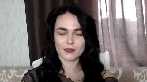 Snapshot of linda_aa chatting on March 10, 3:20 pm Linda online show from March 10, 3:20 pm