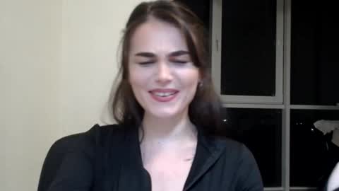 Snapshot of linda_aa chatting on November 19, 7:58 pm Linda online show from November 19, 7:58 pm