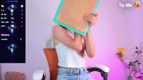 Snapshot of linda_crawford1 chatting on December 2, 5:24 am Linda online show from December 2, 5:24 am