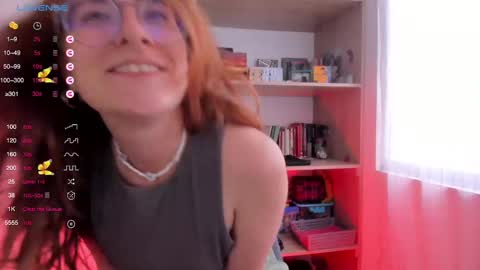 Giggles  online show from February 25, 7:03 pm