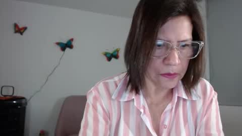 Linda Hanna online show from October 28, 10:08 am