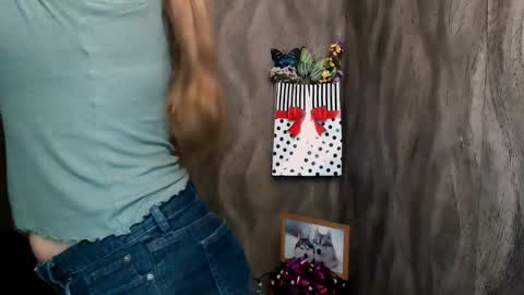 Linda online show from September 27, 9:14 am