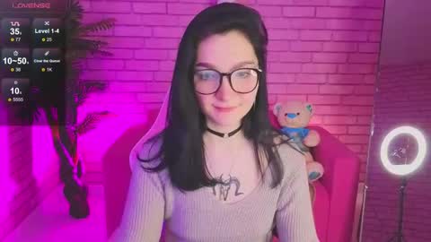 Linda online show from November 21, 1:59 am