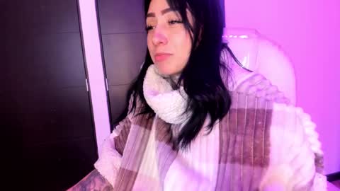 Snapshot of lindaa_miller chatting on January 3, 8:54 am linda miller online show from January 3, 8:54 am